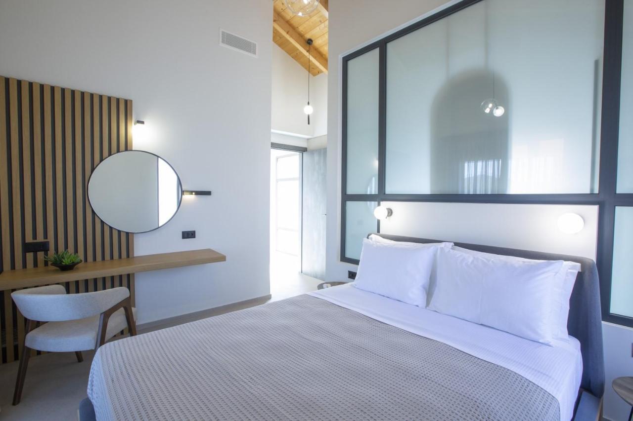 Inorato - Luxury Villa With Private Swimming Pool Kalamitsi  Ngoại thất bức ảnh